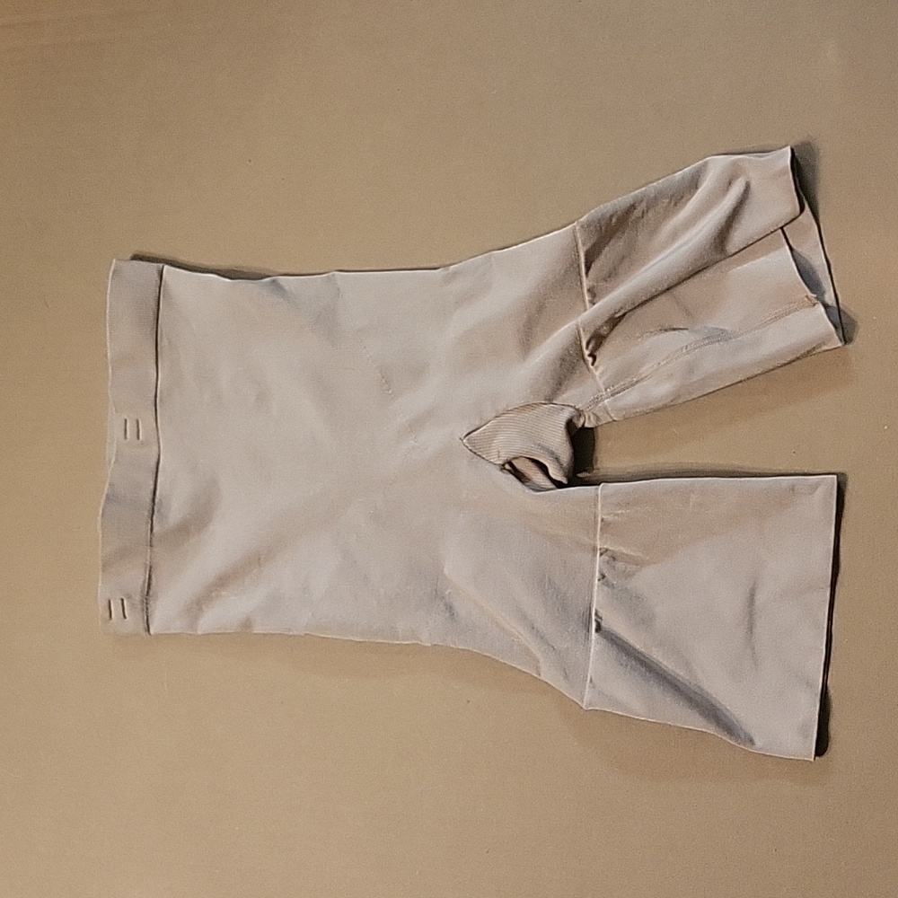 Spanx Size Small - image 1